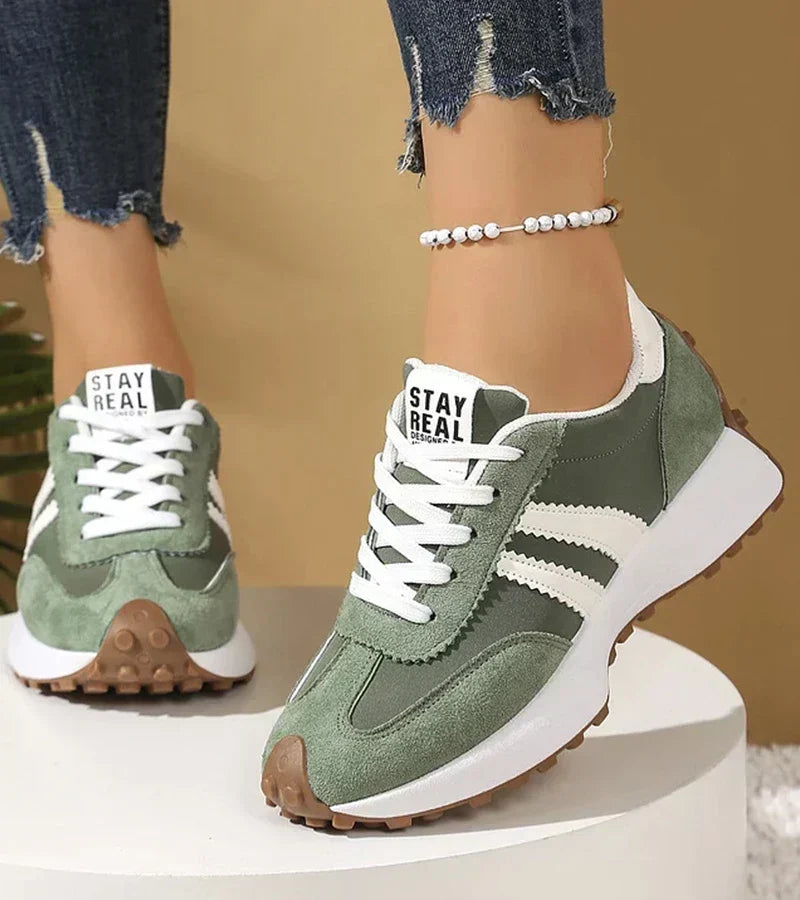 Karine – Baskets Rétro à Détails Contrastés