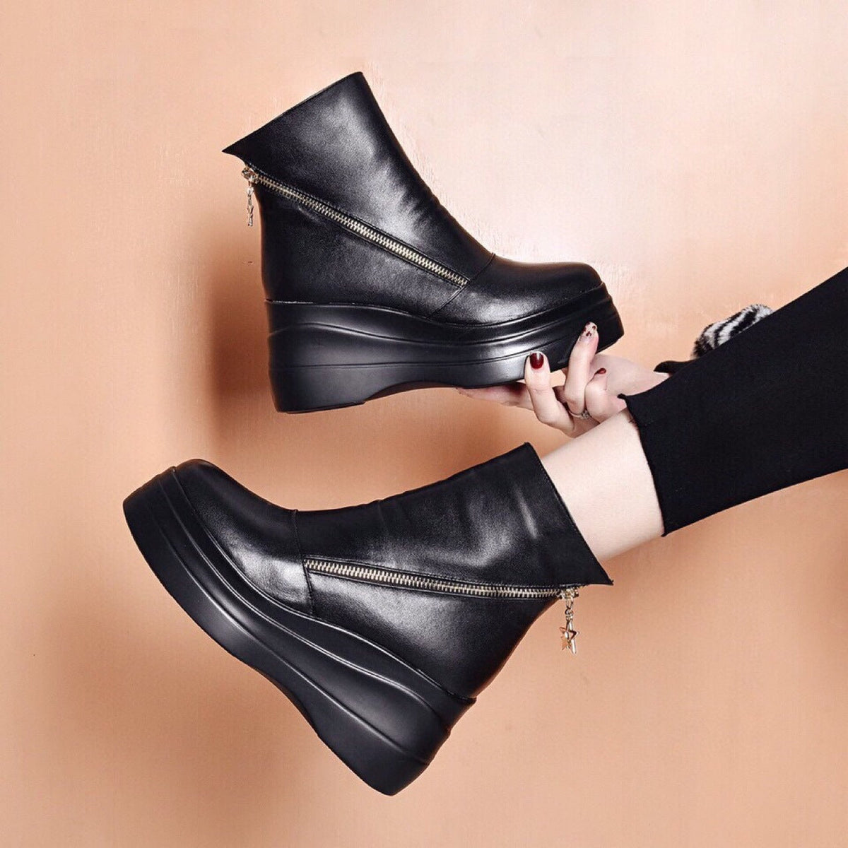 Aurélia | Bottines Compensées en Cuir à Zip Diagonal