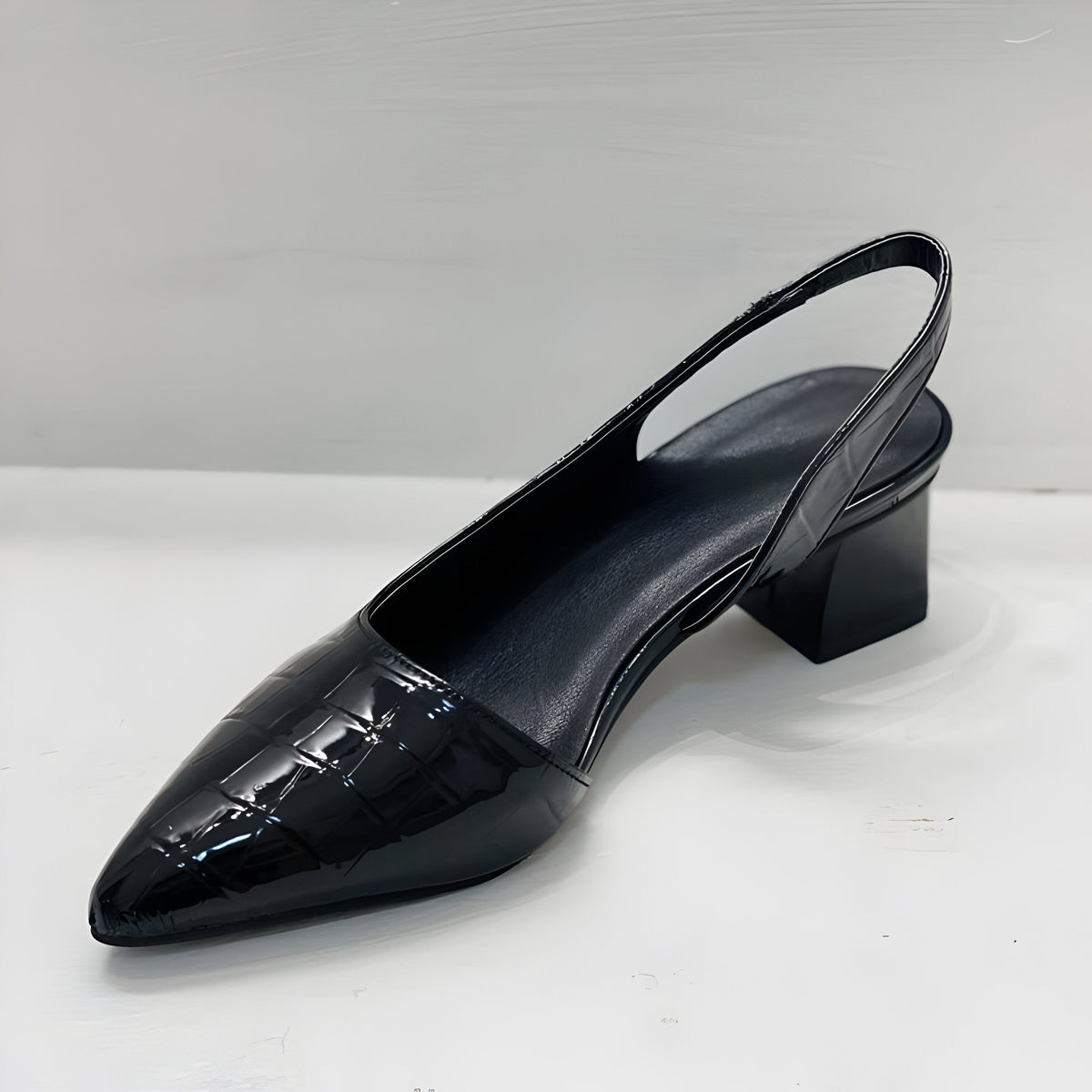 Elisa – Escarpins Slingback Élégance et Confort