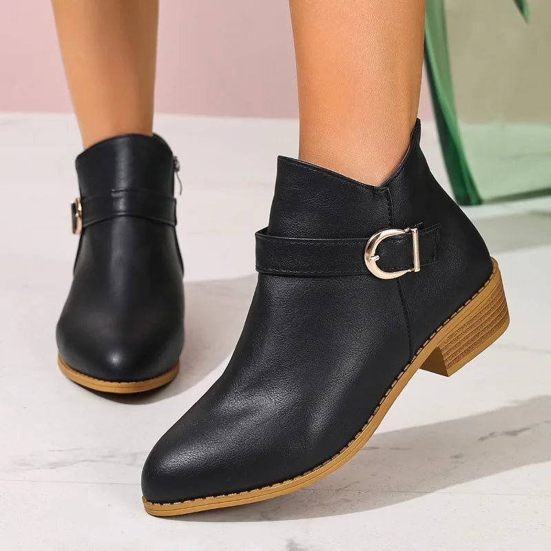 Albane | Bottines Pointues à Boucle et Petit Talon