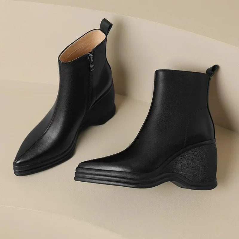 Ophélie | Bottines Orthopédiques Pointues à Talon Compensé