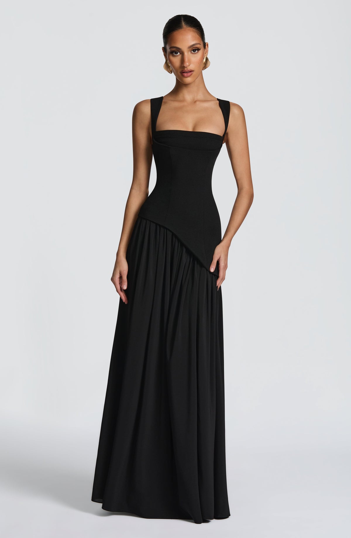 Aura - Robe Longue Noire Dos Lacé & Fendue
